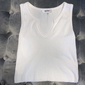 Ribbed tank